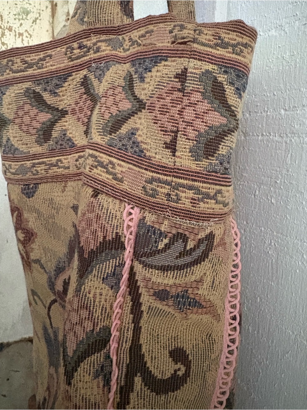 Floral Woven Tapestry Tote Bag in Pink & Tan - Picture 8 of 9